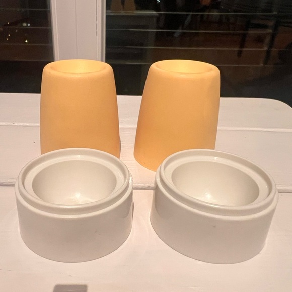 2 Tupperware Individual Hard Boiled Egg Cups Storage Vintage Retro Harvest Gold - Picture 3 of 7